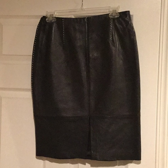 Leather skirt - Picture 2 of 4